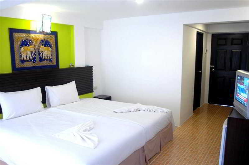 Baboona Beachfront Living Pattaya Eksteriør billede